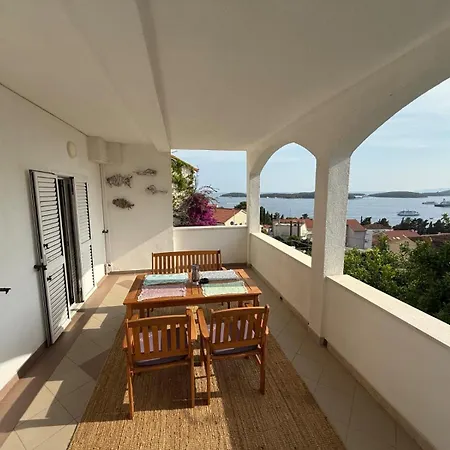 Biba Hvar Apartment *