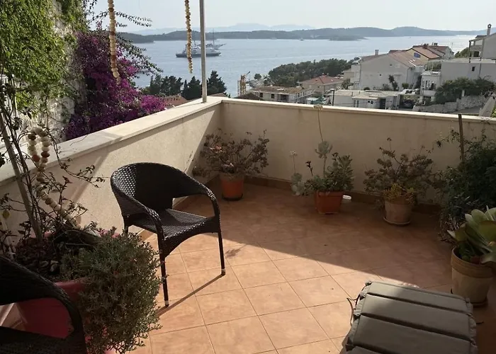 Appartamento Biba Hvar