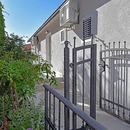 Biba Hvar Apartamento